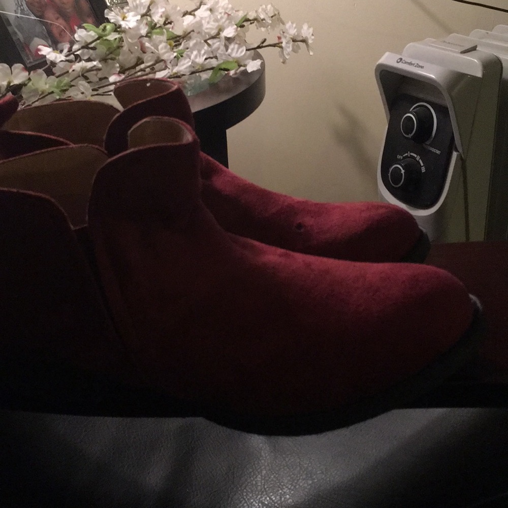 Shoe - Picture 3 of 3
